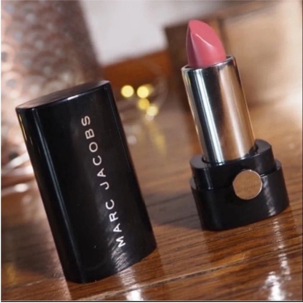 NEW RARE NEW Marc Jacobs Mini Kiss Kiss Bang Bang Lipstick